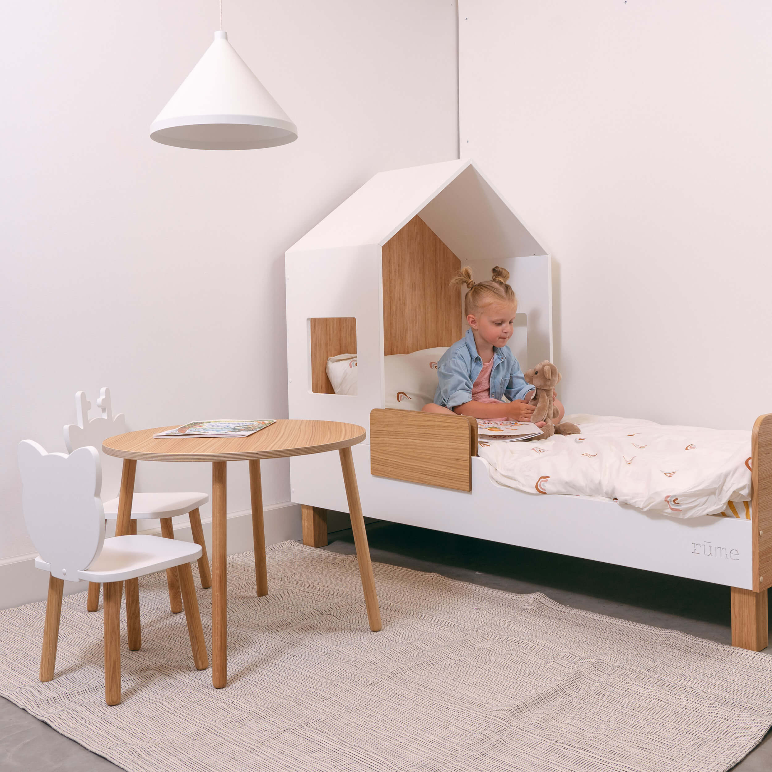 Toddler-house-bed-white-and-oak-2 White-kids-house-bed